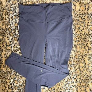 Lululemon Wunder Train 28” Size 10 Leggings